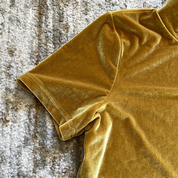 Madewell Fancy Gold Top - Picture 6 of 6